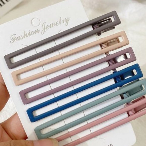 Accessories - 3/$25 New Set of Large Hair Clips